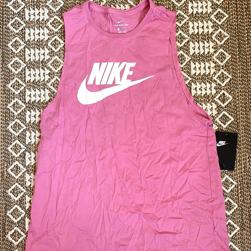women’s nike tank top